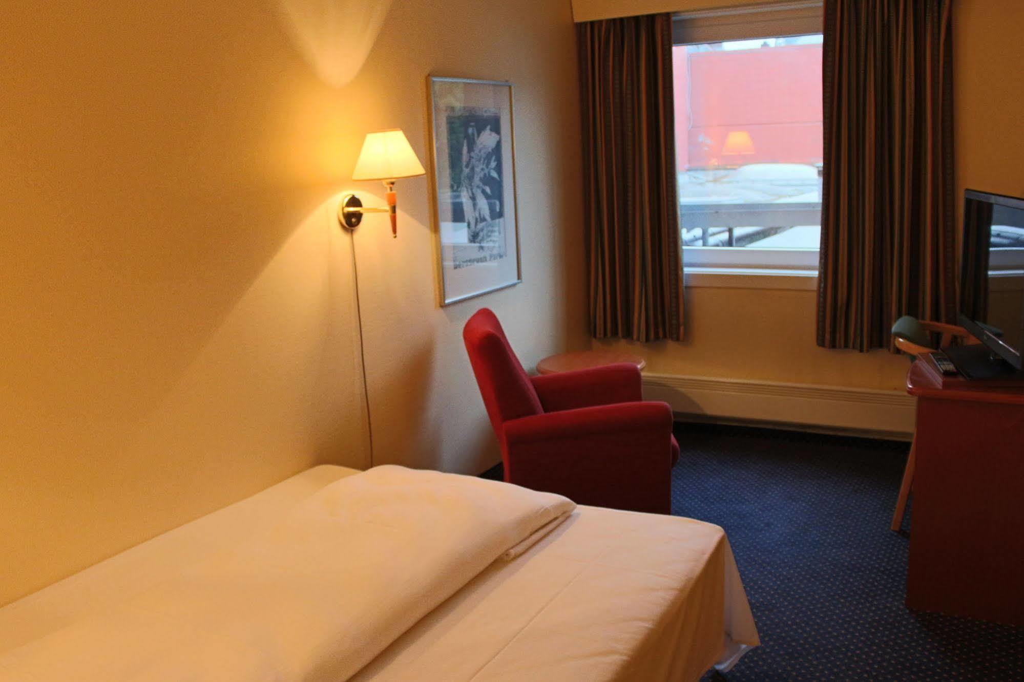 Thon Partner Hotel Backlund Левангер Екстериор снимка